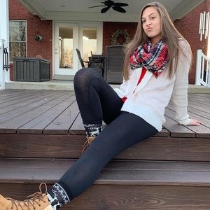 Meet your Posher, Chloe